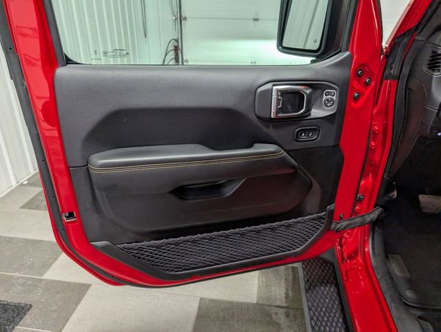 Used 2025 Jeep Wrangler Unlimited Sahara AWD/4WD image 12