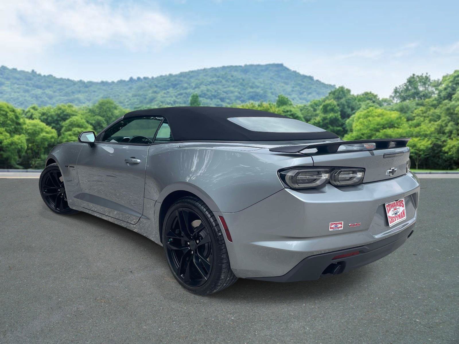 Used 2023 Chevrolet Camaro SS RWD image 23