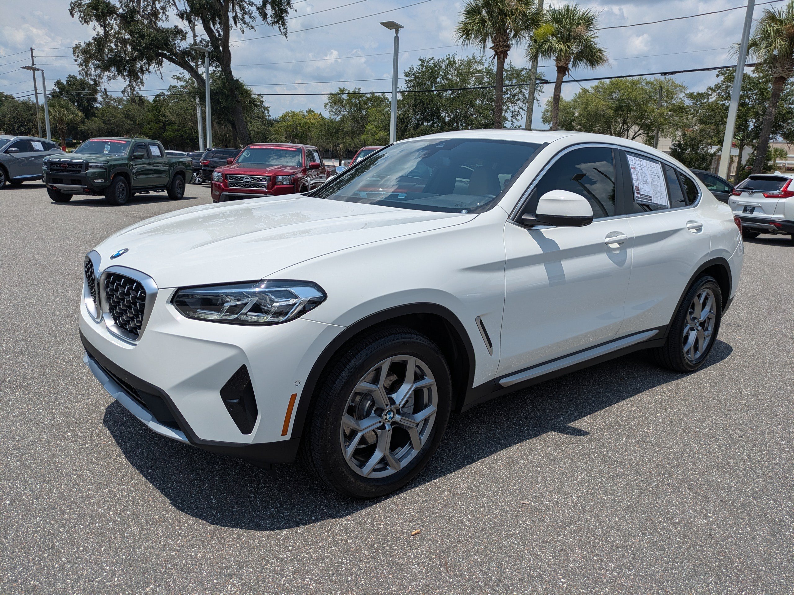 Used 2025 BMW X4 xDrive30i w/ Convenience Package AWD/4WD image 8