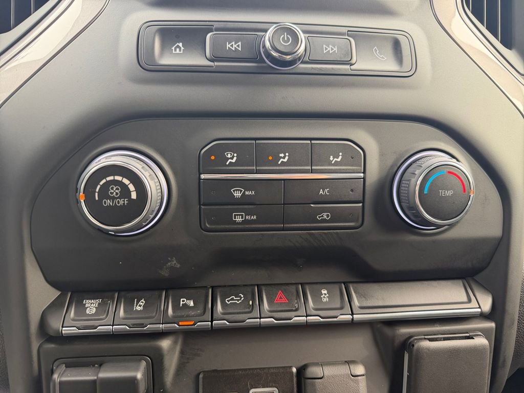 Used 2024 Chevrolet Silverado 2500 Custom w/ Custom Value Package image 19