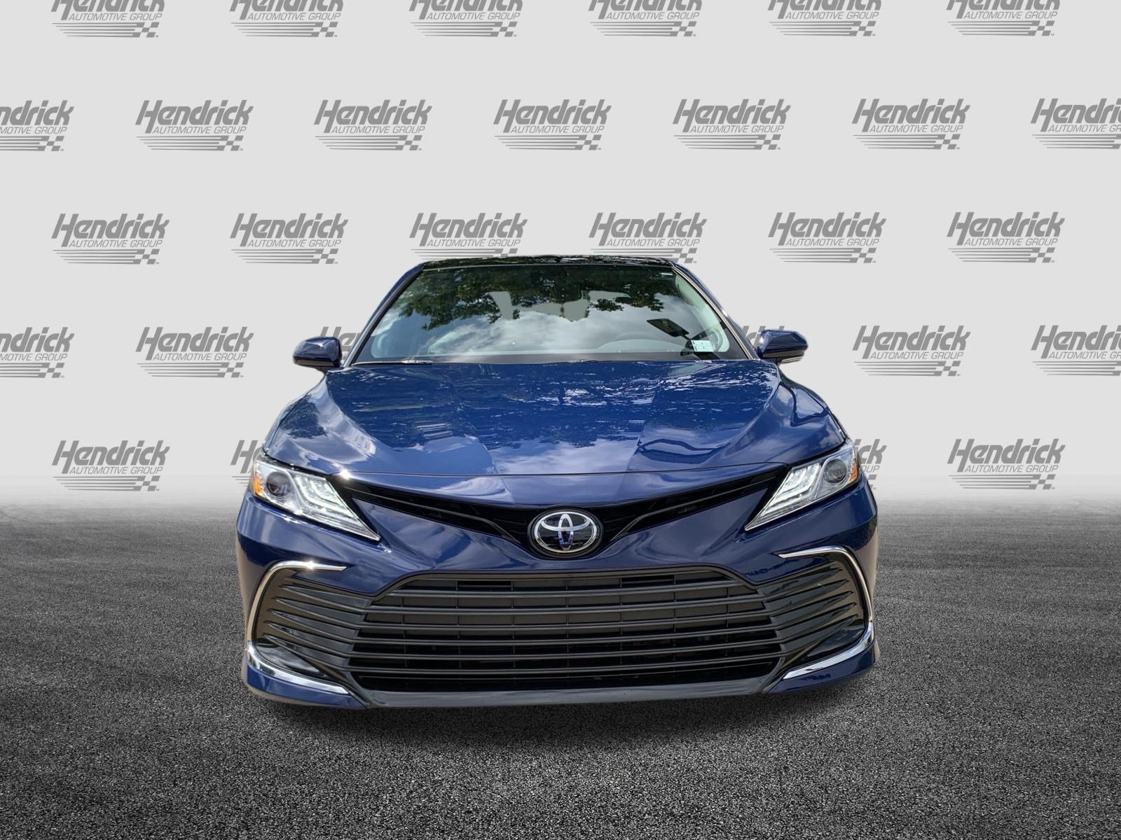Used 2024 Toyota Camry XLE FWD image 3