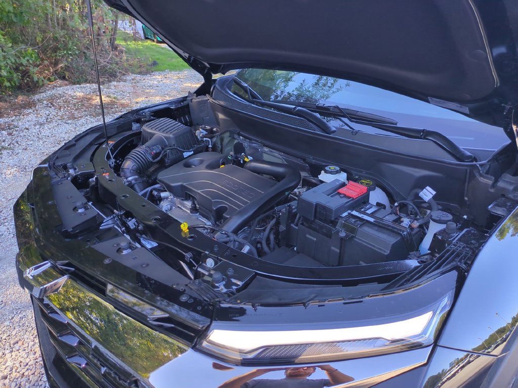 New 2027 Chevrolet Equinox ACTIV w/ Convenience Package III FWD image 37