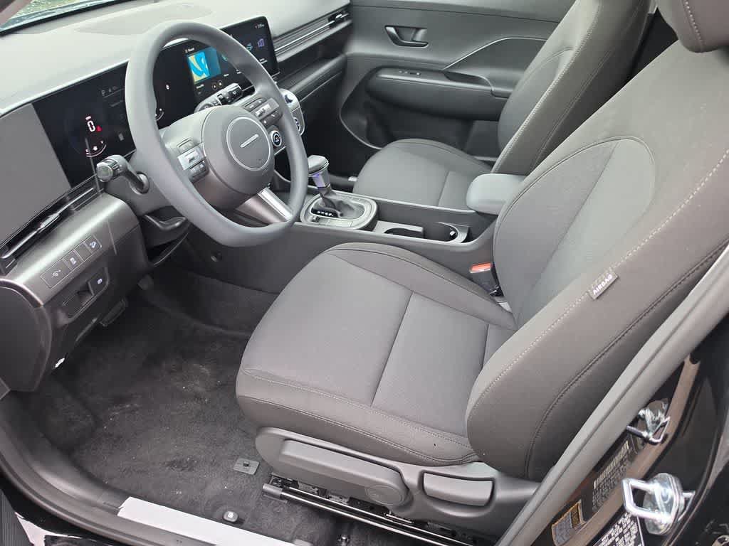 New 2027 Hyundai Kona SE FWD image 16