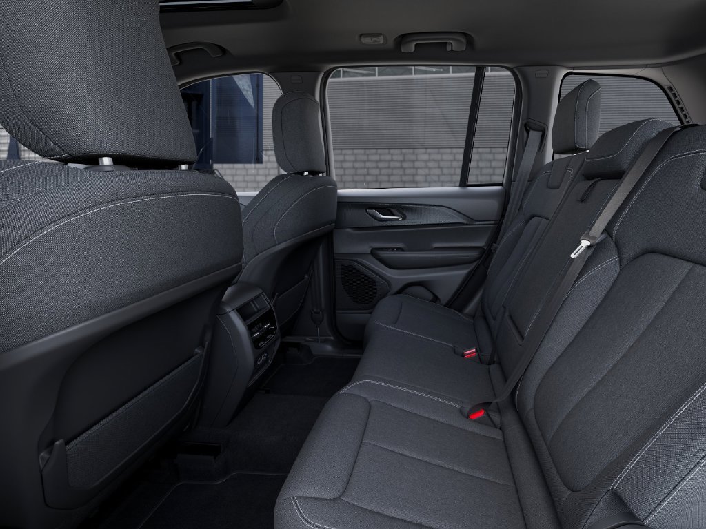 New 2025 Jeep Grand Cherokee Laredo X w/ Luxury Tech Group I RWD image 24