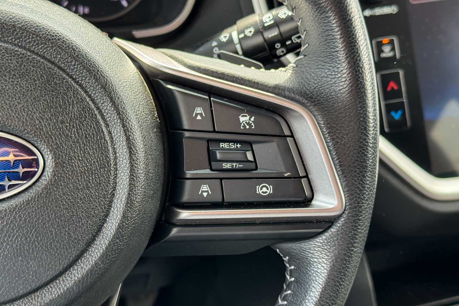 Certified 2023 Subaru Ascent Premium w/ Convenience Package image 18