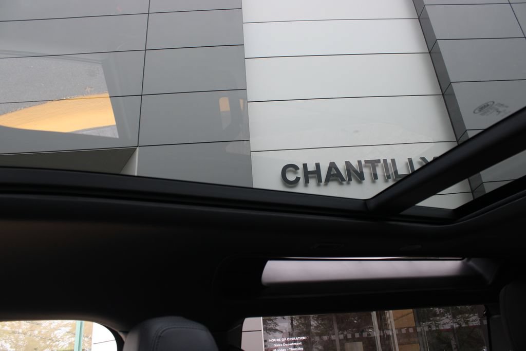 Used 2022 Land Rover Defender 90 X-Dynamic SE AWD/4WD image 19