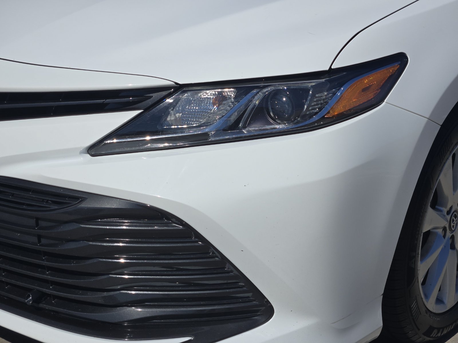 Used 2018 Toyota Camry LE FWD image 11