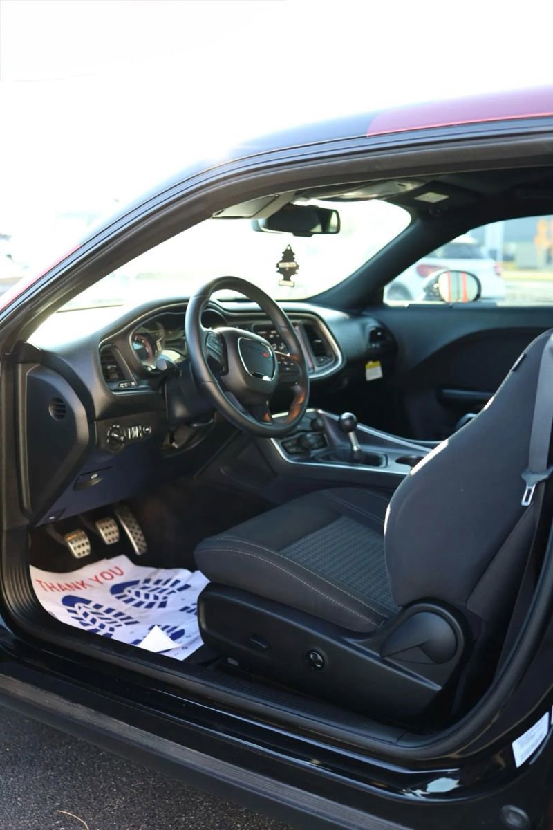 Used 2016 Dodge Challenger R/T w/ Blacktop Package image 18