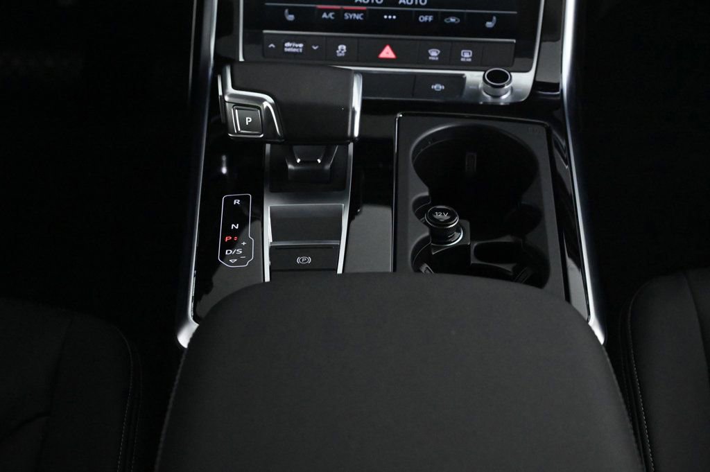 Used 2023 Audi Q8 Premium w/ Convenience Package image 14