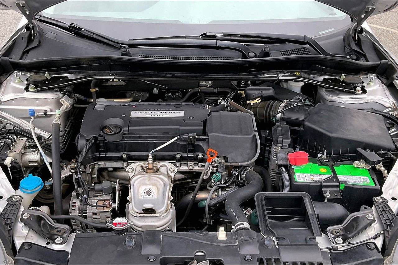 Used 2015 Honda Accord EX-L image 36