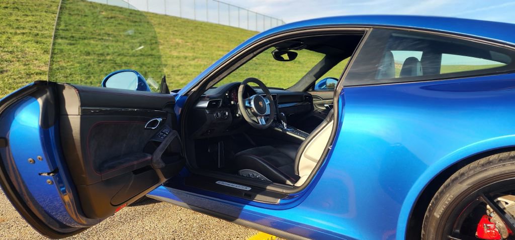 Used 2016 Porsche 911 Carrera GTS image 22