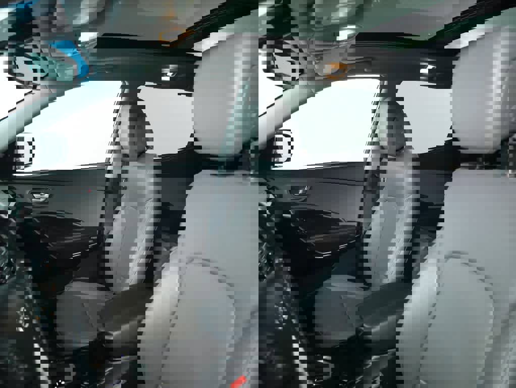 Used 2017 Hyundai Santa Fe Sport w/ Cargo Package image 16