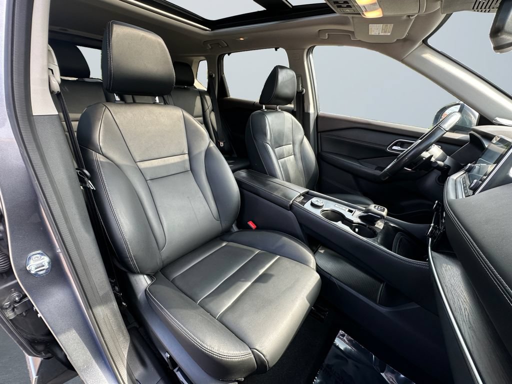 Used 2021 Nissan Rogue SL AWD/4WD image 15