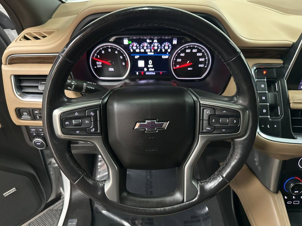 Used 2021 Chevrolet Suburban Premier w/ Premium Package image 13