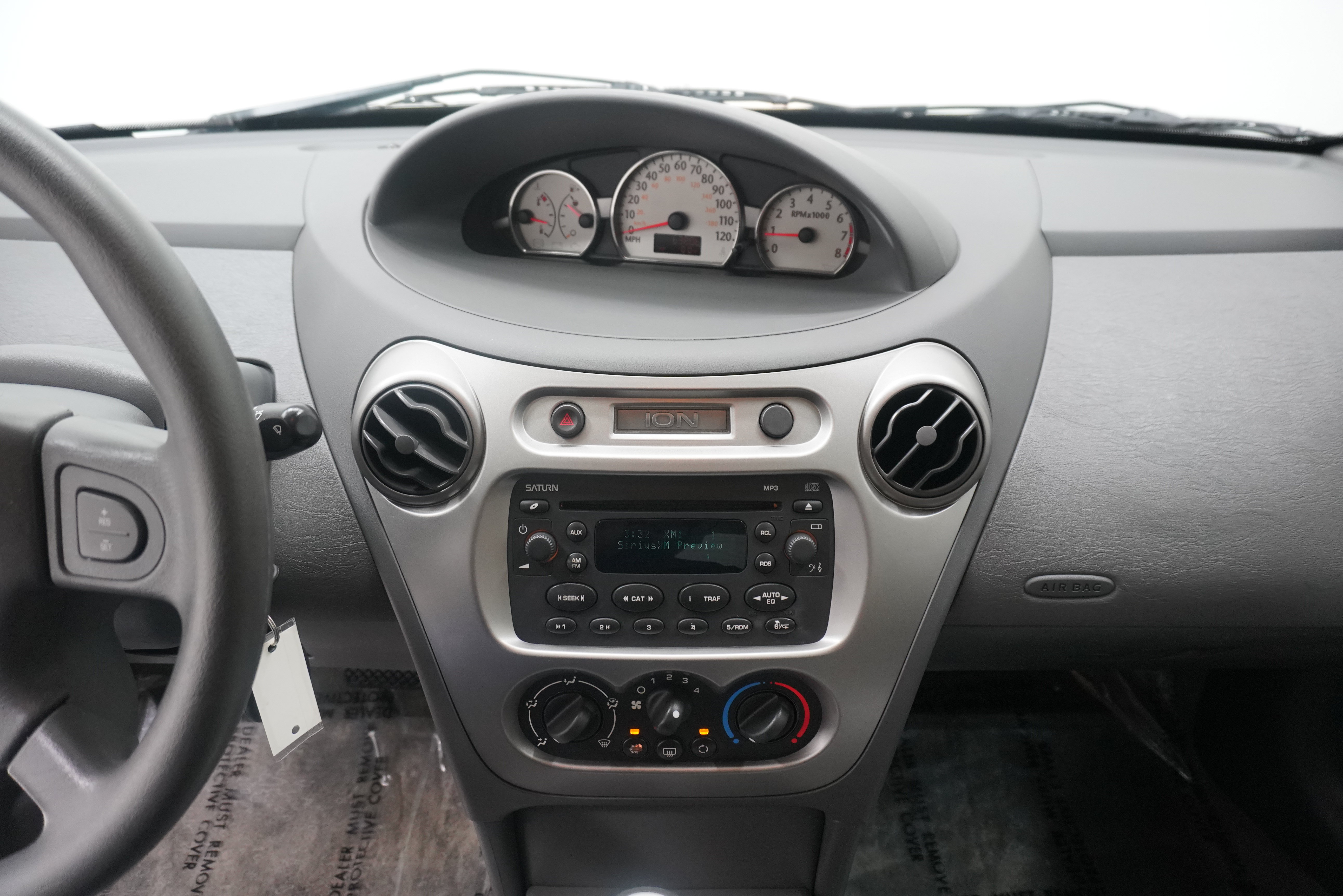 Used 2005 Saturn ION Level 3 w/ Travel Pkg FWD image 17