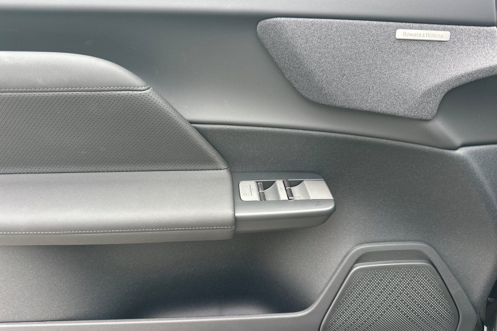 New 2027 Volvo EX60 Ultra AWD/4WD image 8