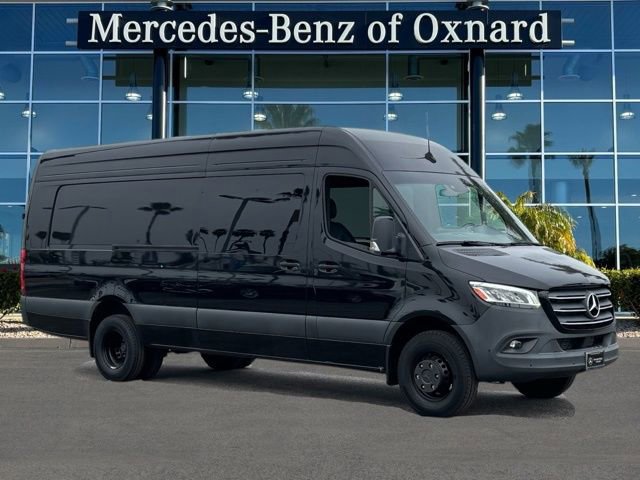 Used 2024 Mercedes-Benz Sprinter 3500 image 1