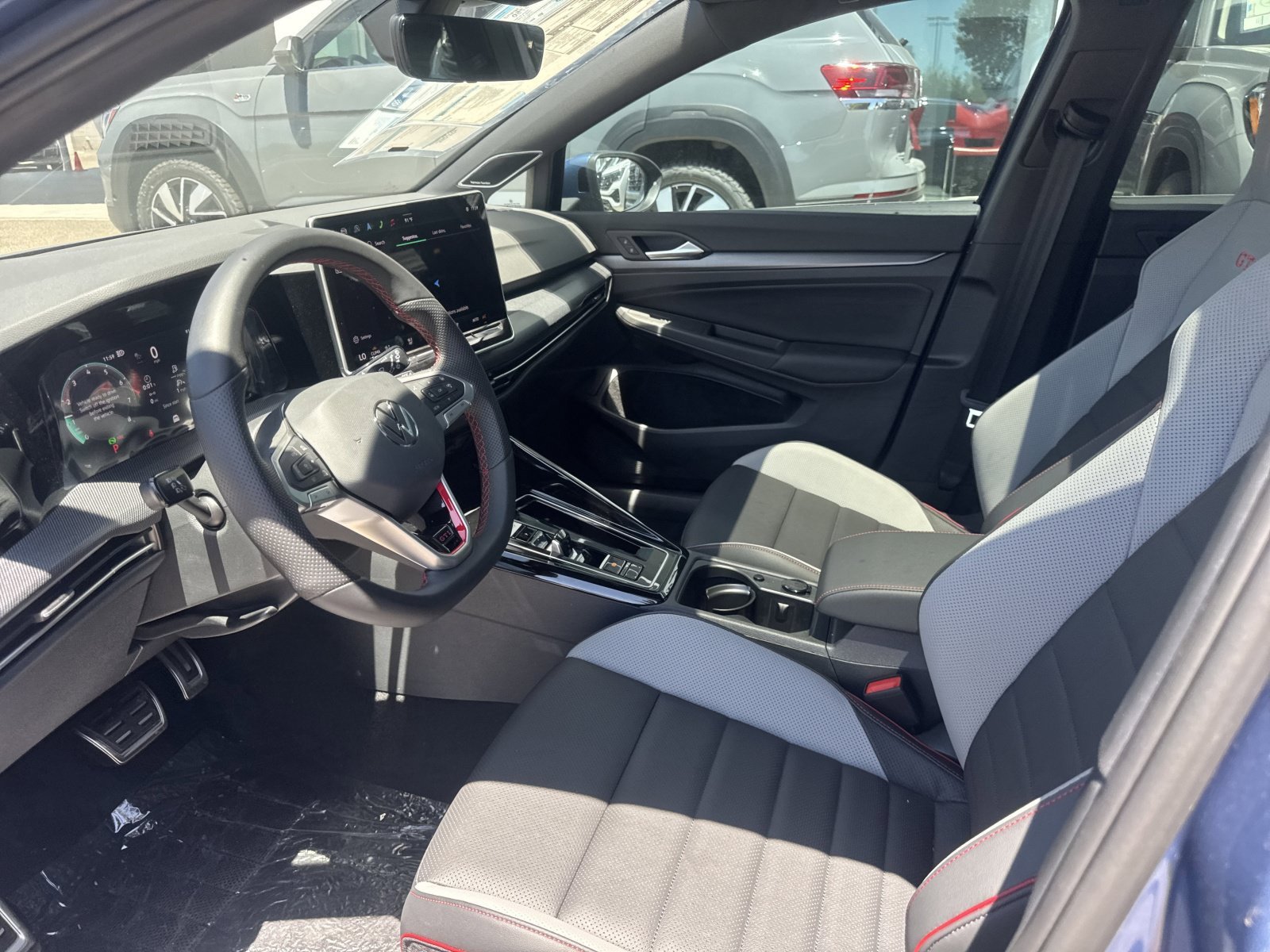 New 2026 Volkswagen GTI SE FWD image 10