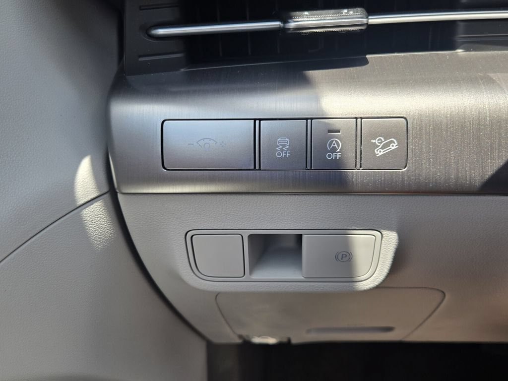 Certified 2026 Hyundai Kona SE FWD image 27