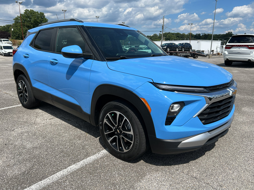 Used 2024 Chevrolet TrailBlazer LT w/ LT Cold Weather Package