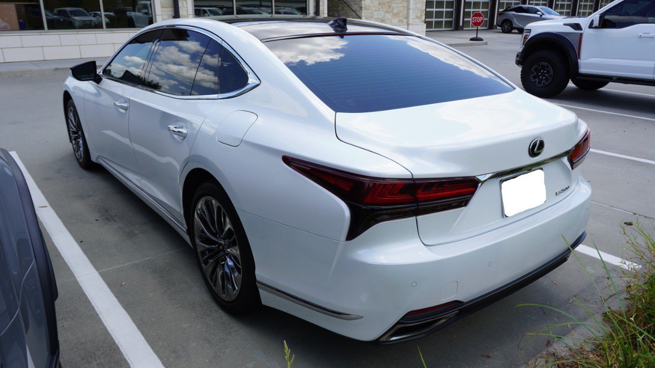 Used 2023 Lexus LS 500 w/ Interior Upgrade Package RWD image 8