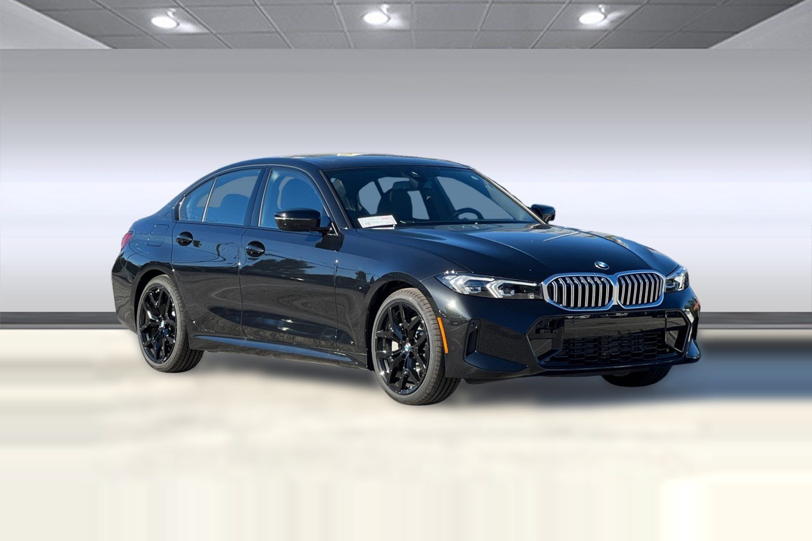 Used 2026 BMW 330i Sedan w/ M Sport Package RWD image 5