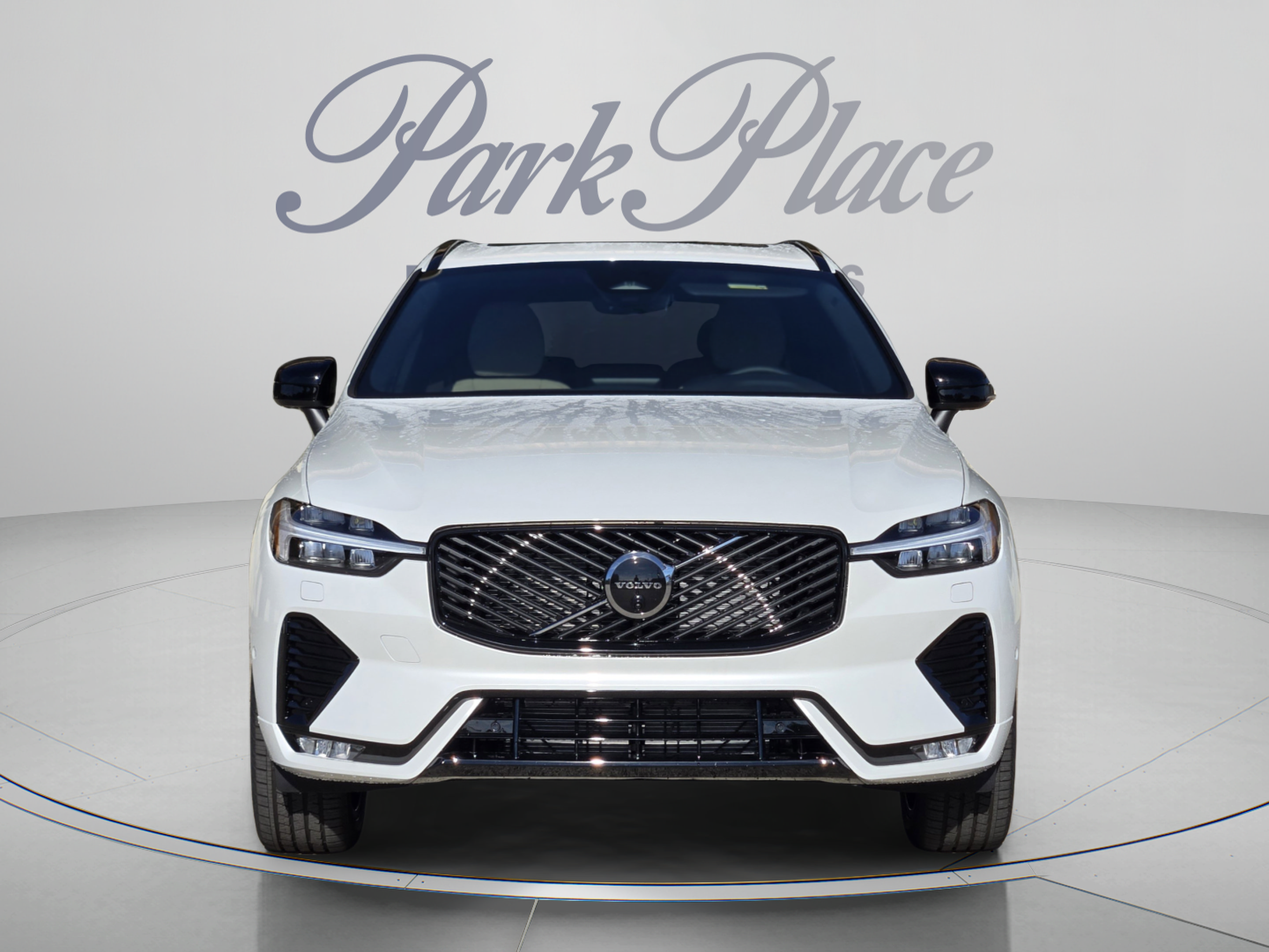New 2026 Volvo XC60 B5 Plus w/ Climate Package AWD/4WD image 9