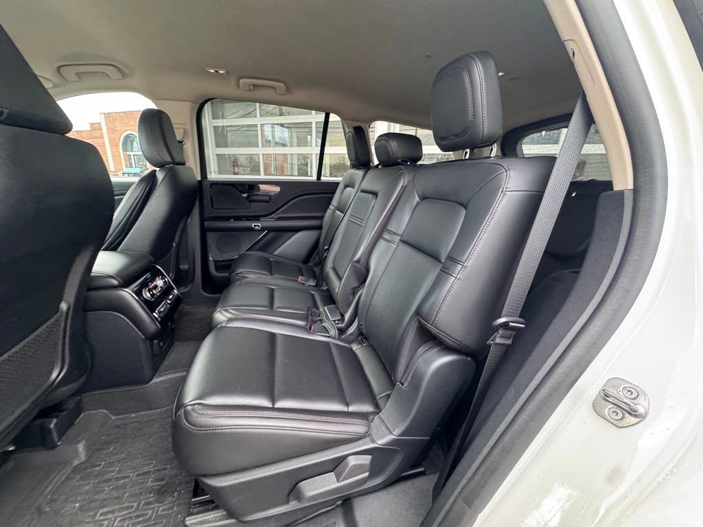 Used 2023 Lincoln Aviator AWD w/ Elements Package image 24