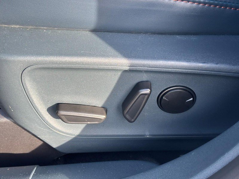 New 2025 Ford Maverick Lariat image 17