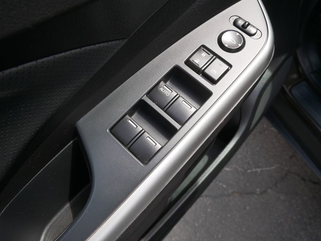 Used 2016 Honda CR-V Touring image 13