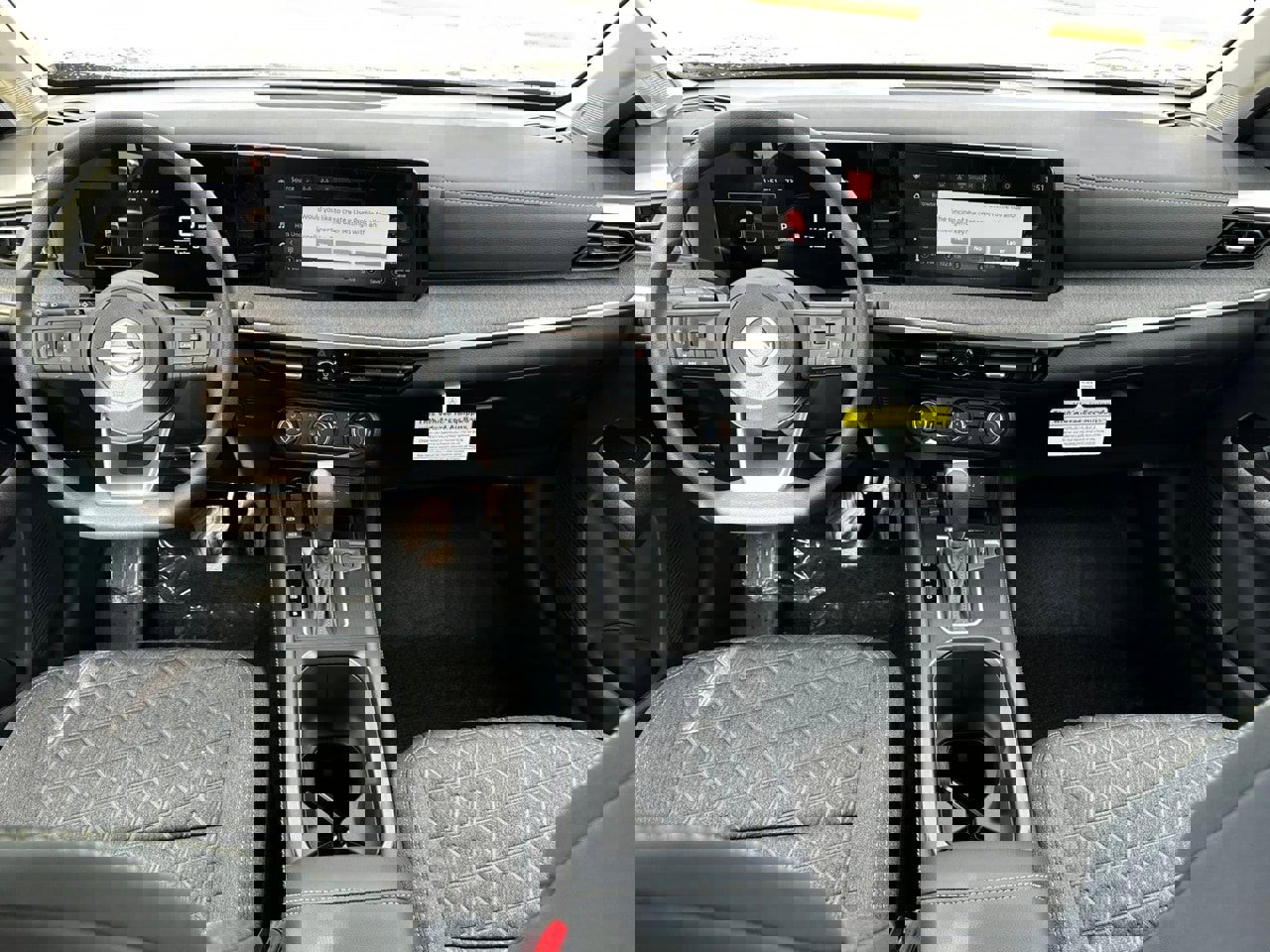 New 2025 Nissan Kicks SV image 9