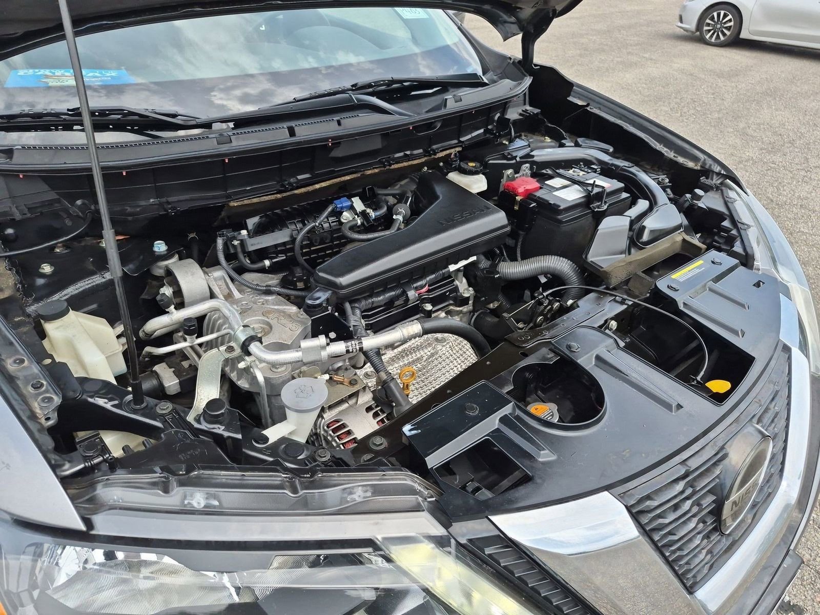 Used 2020 Nissan Rogue SV FWD image 30