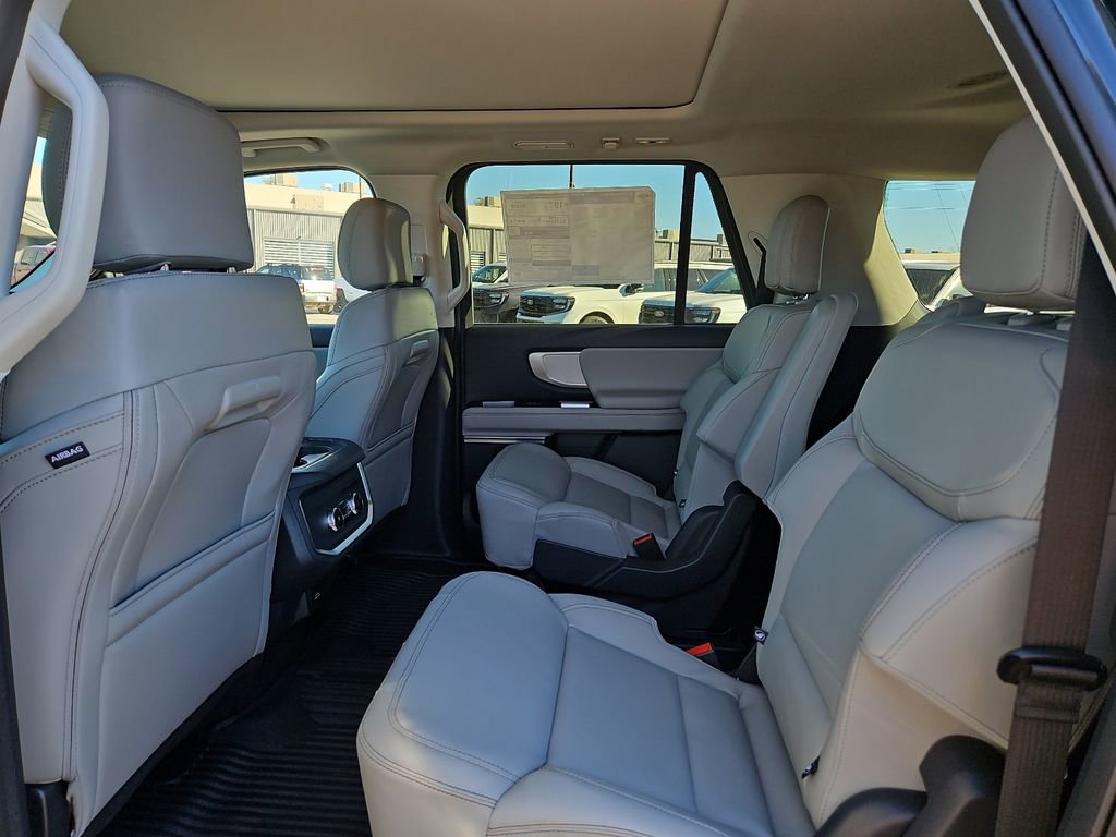 New 2025 Ford Expedition Max Active image 19