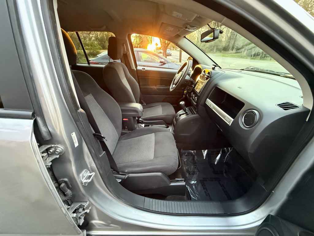 Used 2015 Jeep Compass Sport w/ Power Value Group image 11