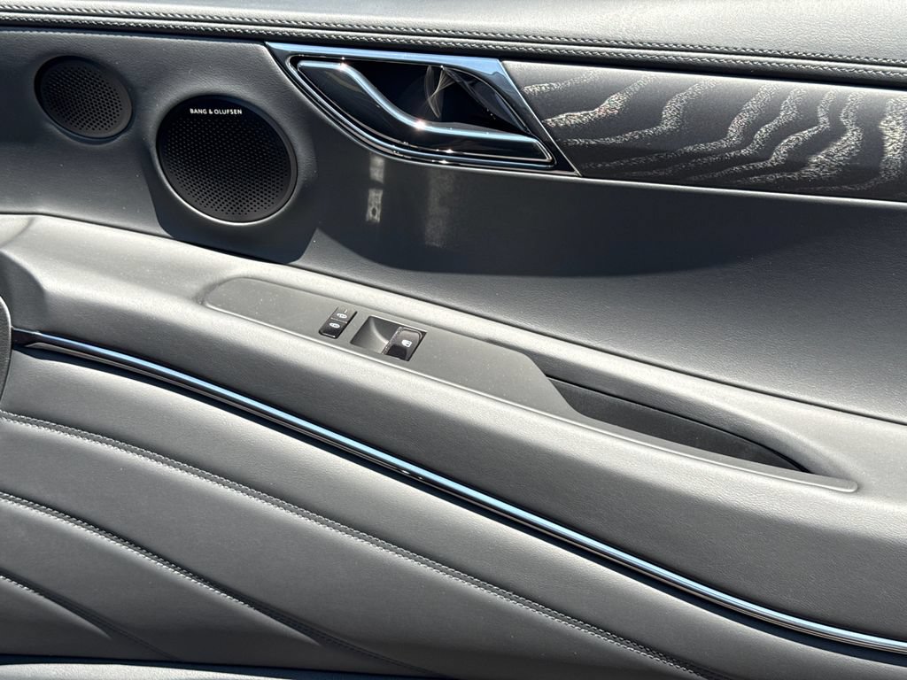 New 2026 Genesis GV80 3.5T Prestige AWD/4WD image 16