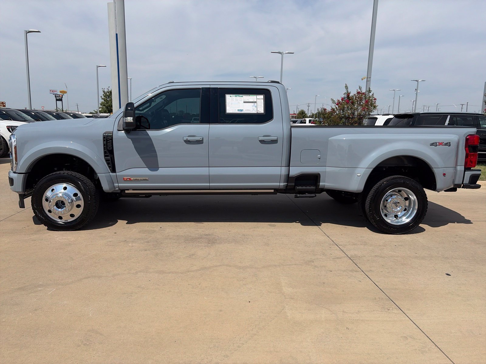 New 2026 Ford F450 Platinum w/ Camper Package AWD/4WD image 2