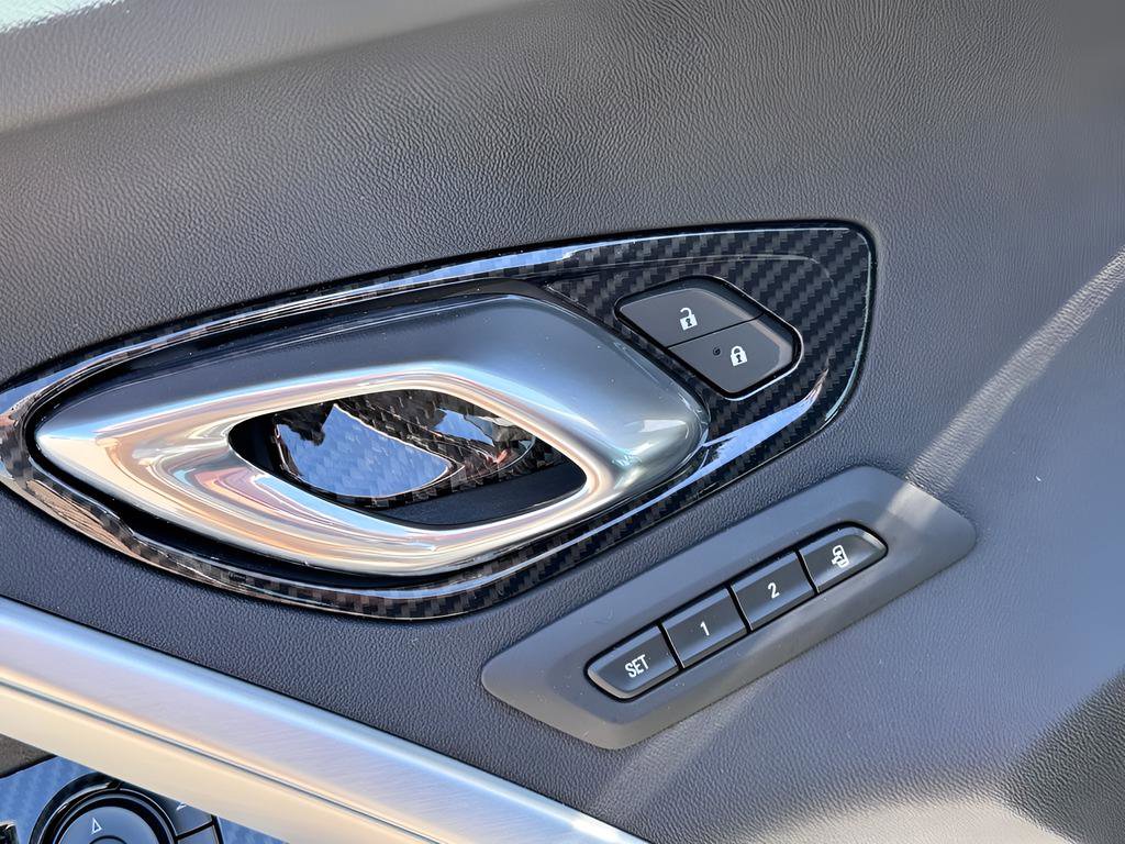 Used 2020 Chevrolet Camaro ZL1 RWD image 10