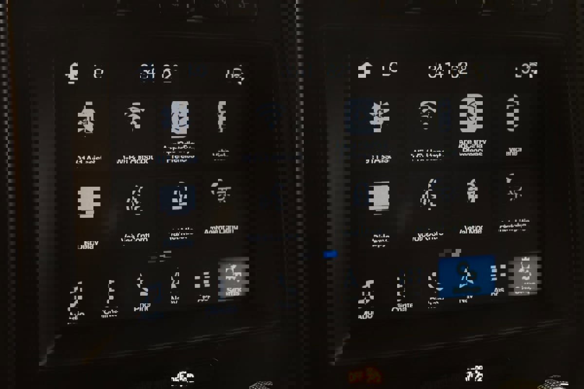 Used 2018 Ford Expedition Limited w/ Equipment Group 302A image 34