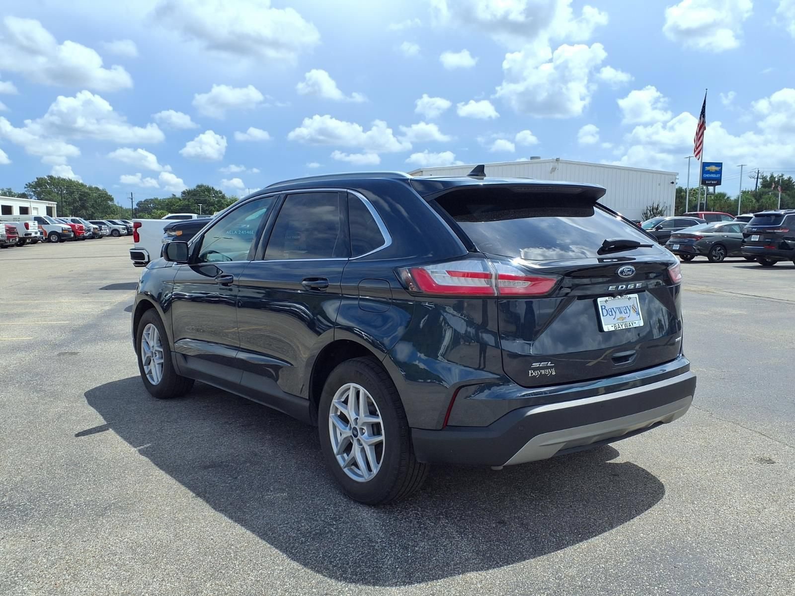Used 2022 Ford Edge SEL w/ Convenience Package AWD/4WD image 23
