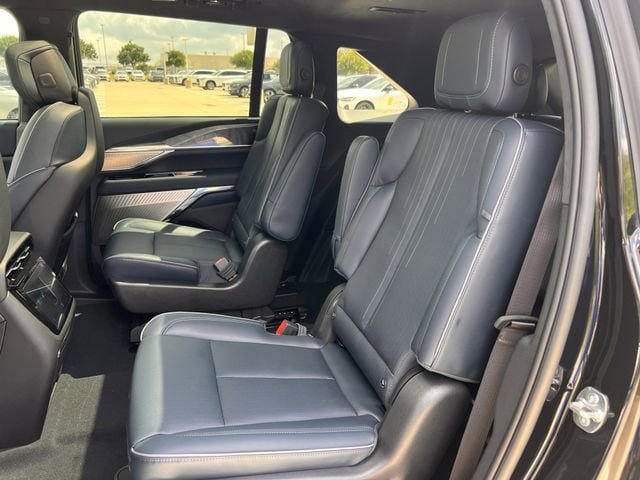 New 2026 Cadillac Escalade IQ Sport 2 w/ LPO, ONYX Package AWD/4WD image 25
