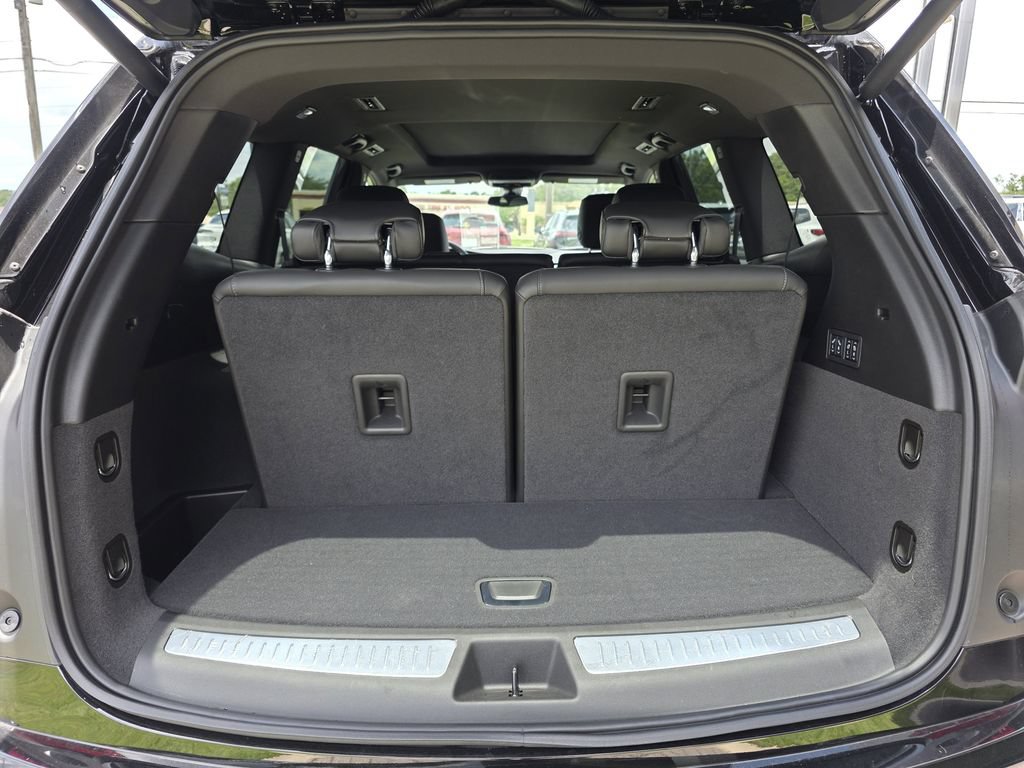 New 2025 Cadillac XT6 Premium Luxury FWD image 10