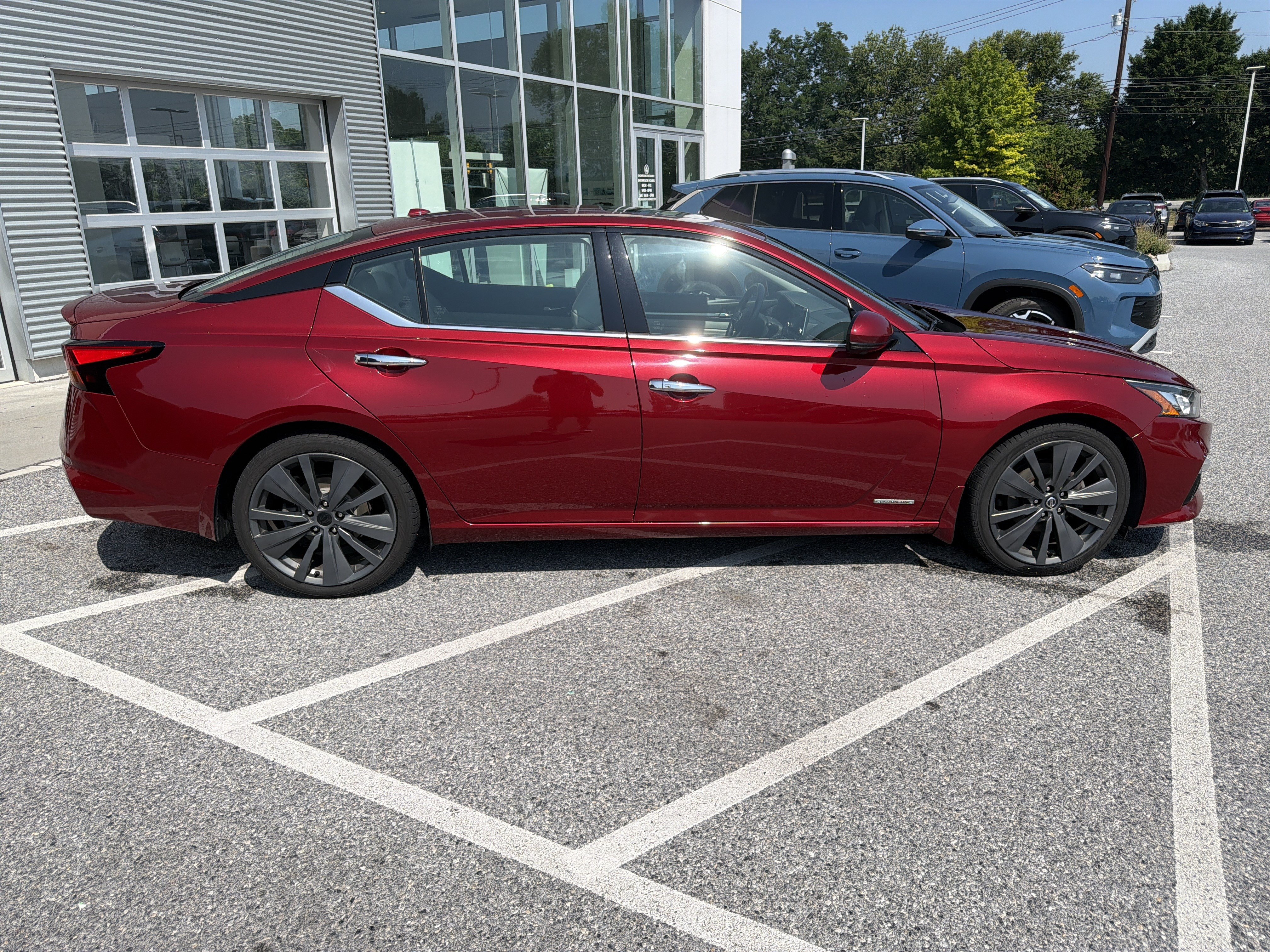Used 2019 Nissan Altima 2.0 Edition One FWD image 8