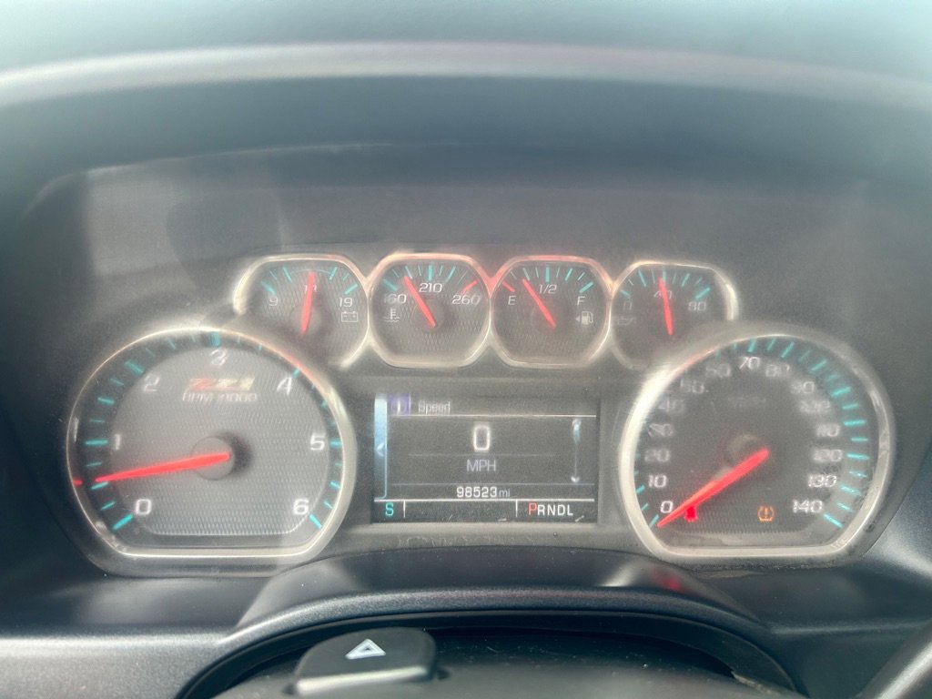 Used 2018 Chevrolet Silverado 1500 LT w/ Texas Edition image 13