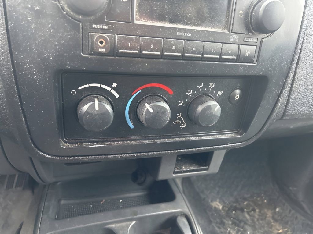 Used 2007 Mitsubishi Raider LS image 17