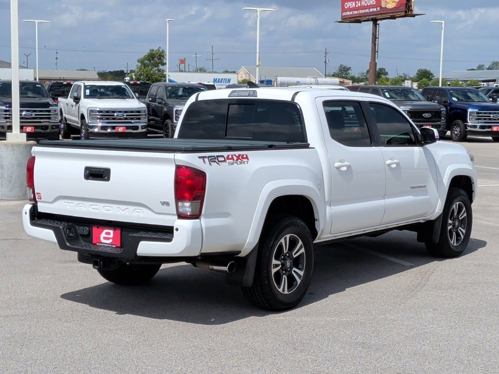Used 2017 Toyota Tacoma TRD Sport w/ Premium & Technology Package image 8