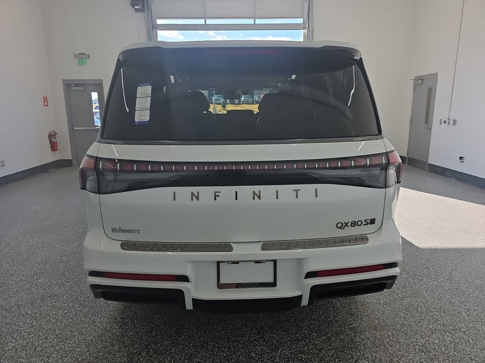 New 2026 INFINITI QX80 4WD image 4