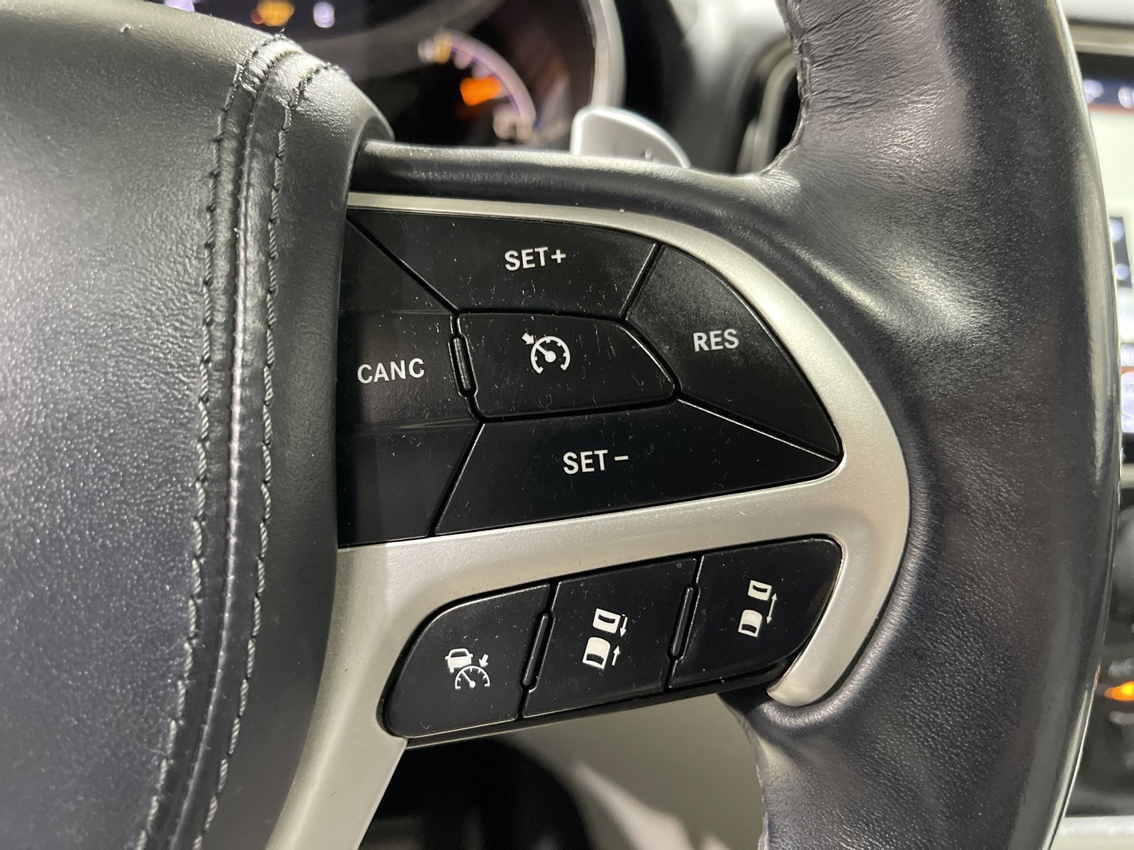 Used 2019 Jeep Grand Cherokee Summit image 30