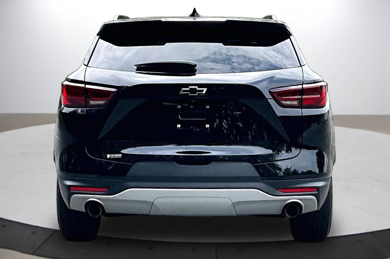 Used 2023 Chevrolet Blazer LT w/ Midnight/Sport Edition FWD image 8