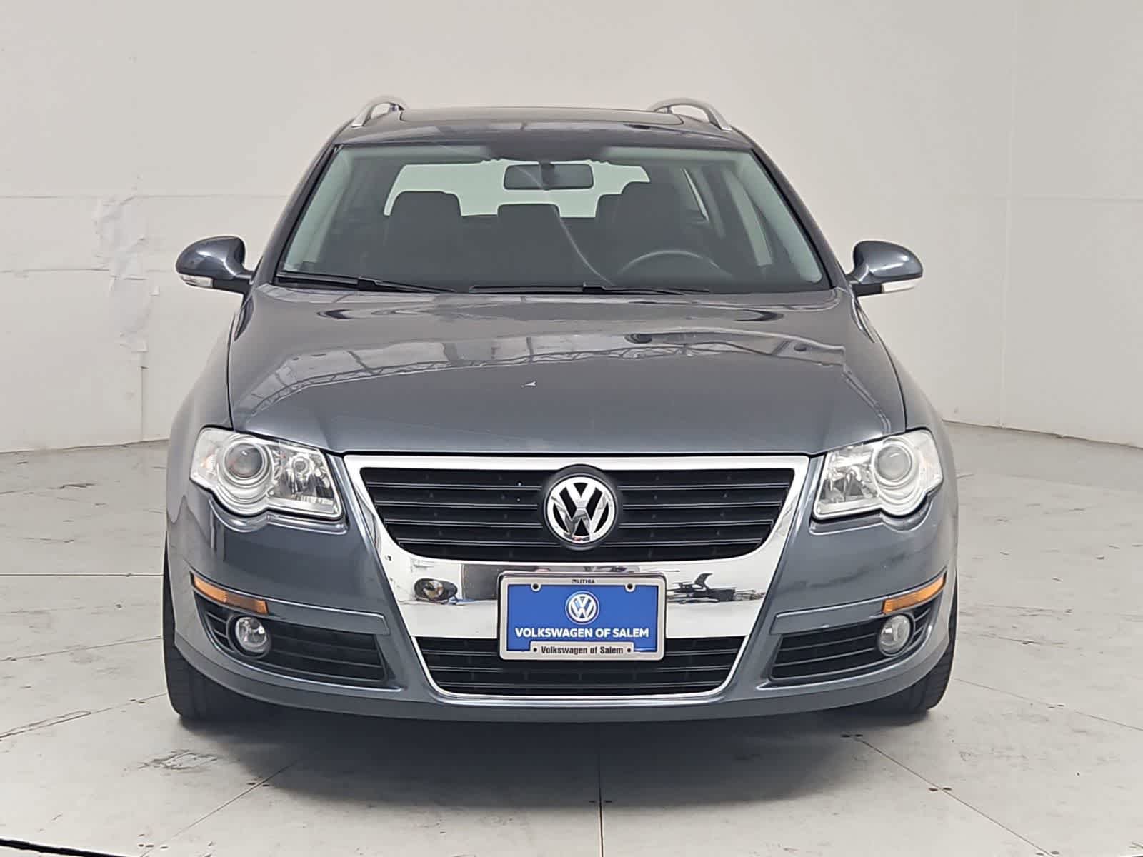 Used 2010 Volkswagen Passat Komfort FWD image 9