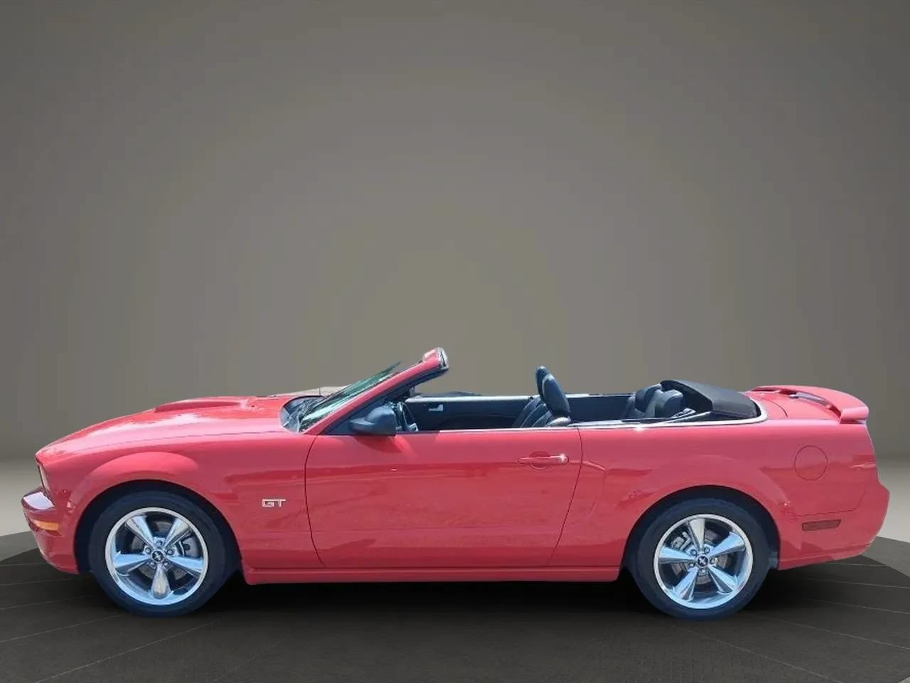 Used 2008 Ford Mustang GT RWD image 18